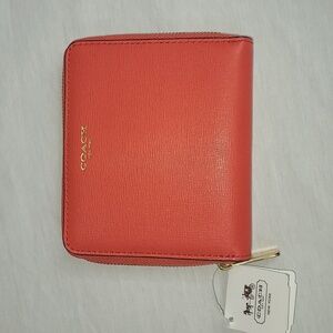 COACH NWT New RED LOVE Saffino Leather Continuous Leather zipper Wallet